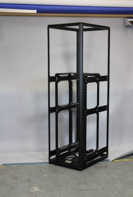 HEAVY-DUTY PULL OUT-FRAME VOOR TECHNISCHE INSTALLATIES