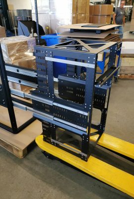 HEAVY-DUTY PULL OUT-FRAME VOOR TECHNISCHE INSTALLATIES